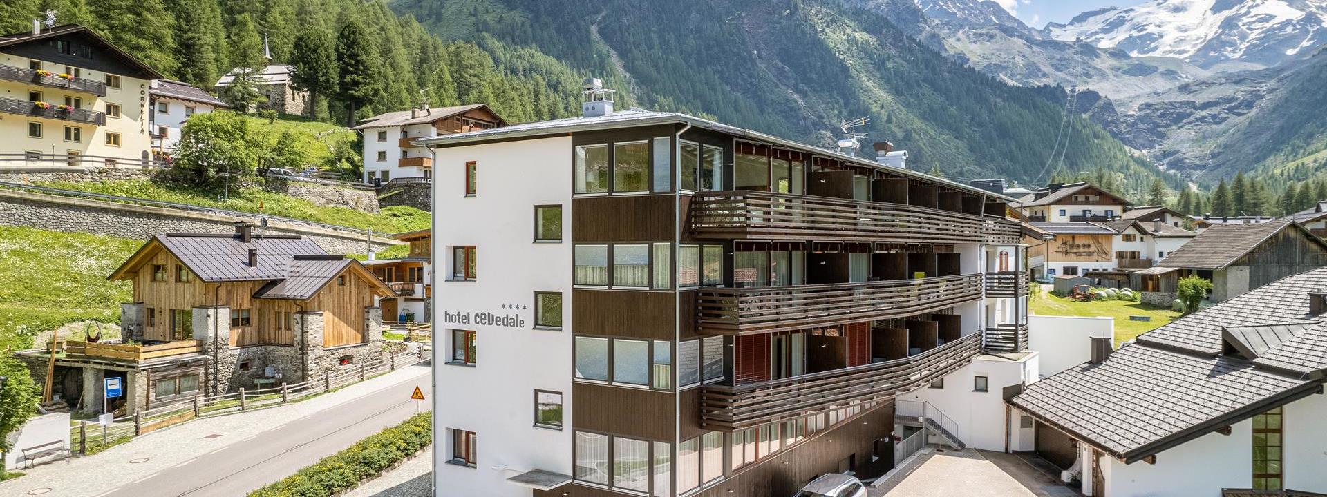 hotel-cevedale-sommer-exterior-07
